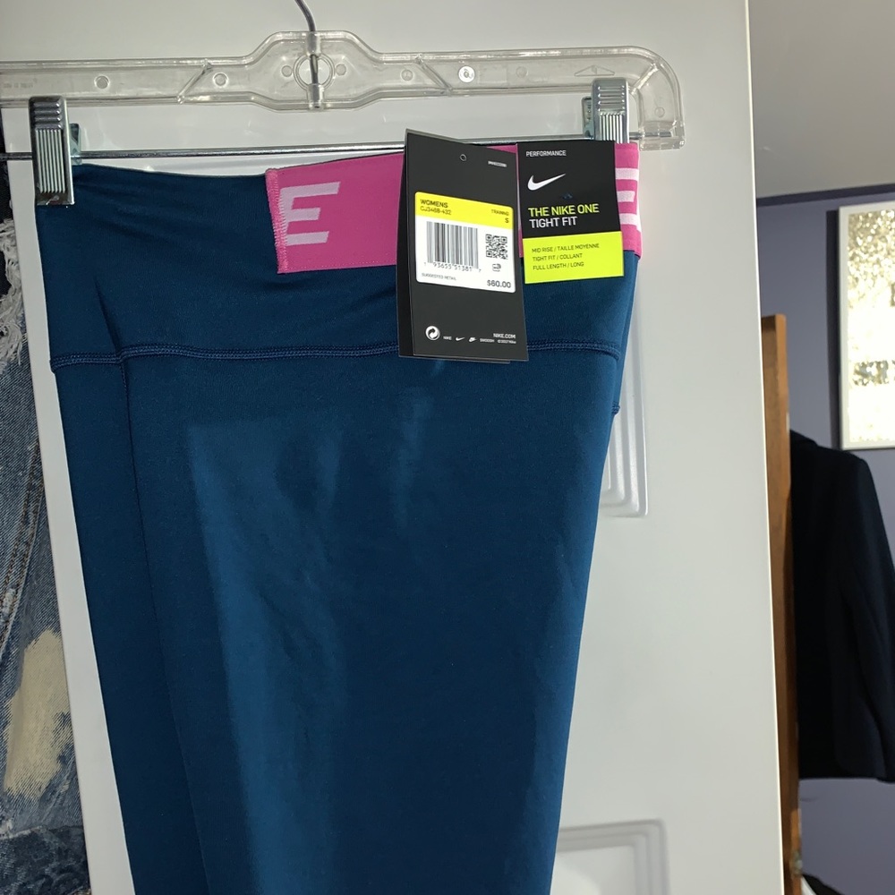 Nike tights with design